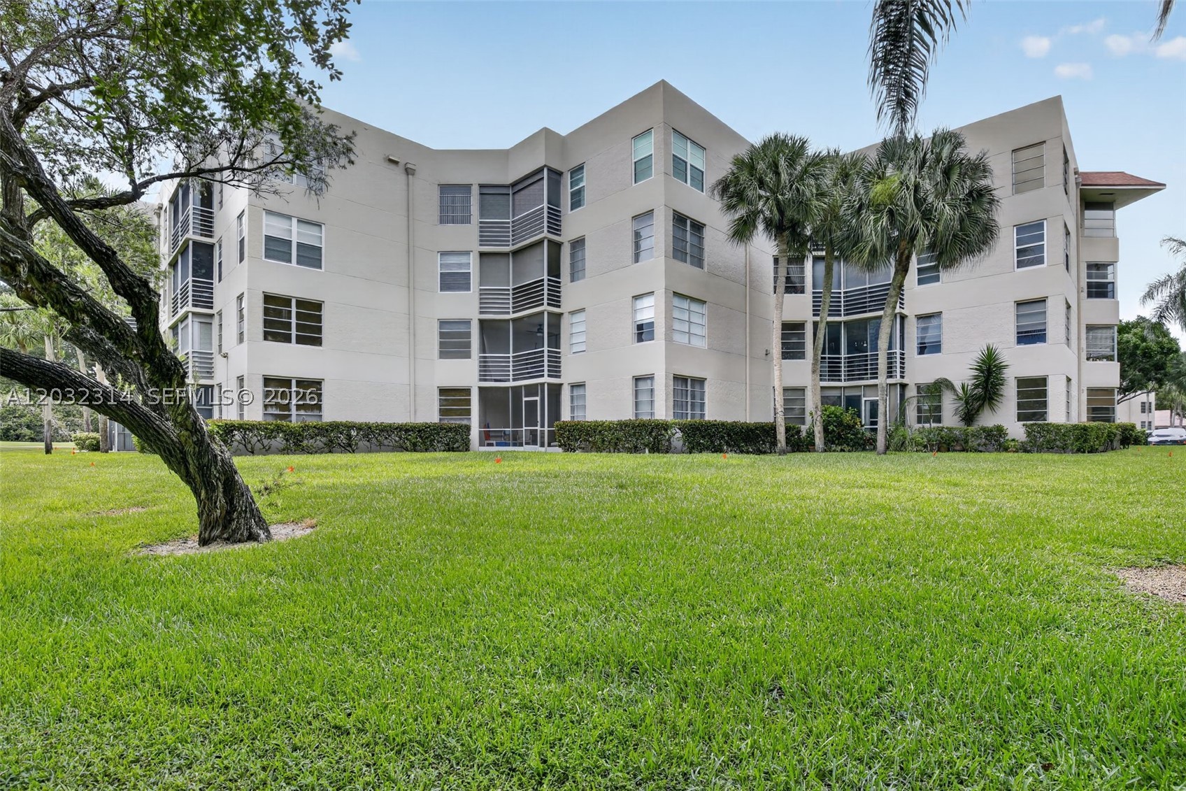 SABAL PALM - Residential