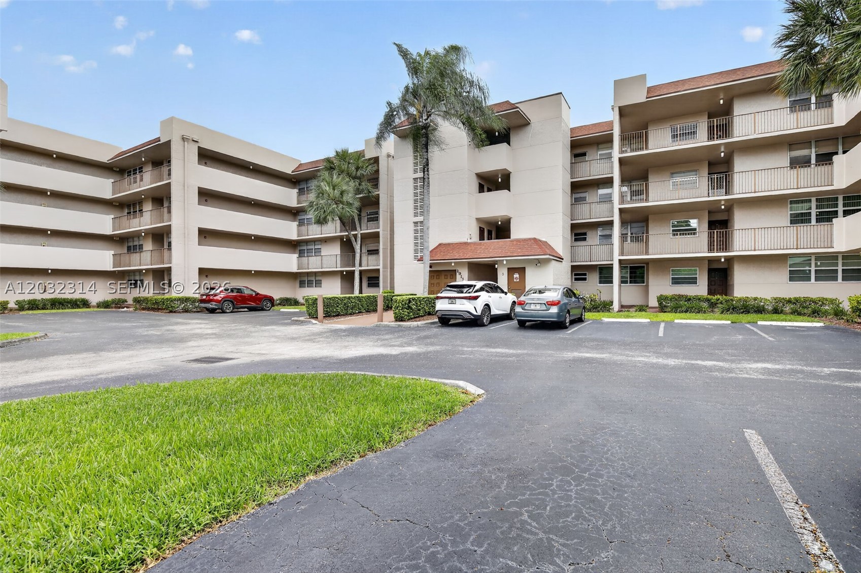 Welcome home to this move-in-ready 3BR/2BA condo with spectacular golf course views. Designed for comfortable living and entertaining, this open-concept floor plan features neutral tile flooring throughout the living areas and laminate flooring in all bedrooms. The kitchen offers granite countertops, wood cabinets, stainless steel appliances, a pantry, and a cozy breakfast area. The spacious living and dining room combination is filled with natural light and showcases beautiful fairway views. The primary suite includes a walk-in closet and step-in shower, while the guest bedrooms are generously sized. Enjoy morning coffee or evening sunsets from the large screened balcony overlooking the course. Residents enjoy access to 3 pools, exclusive private country club, which offers a golf course, tennis, pickleball, basketball courts & restaurants with access to Country Club as Owner. Prime location close to major highways, shopping, restaurants, Whole Foods, Costco, and Trader Joe's.