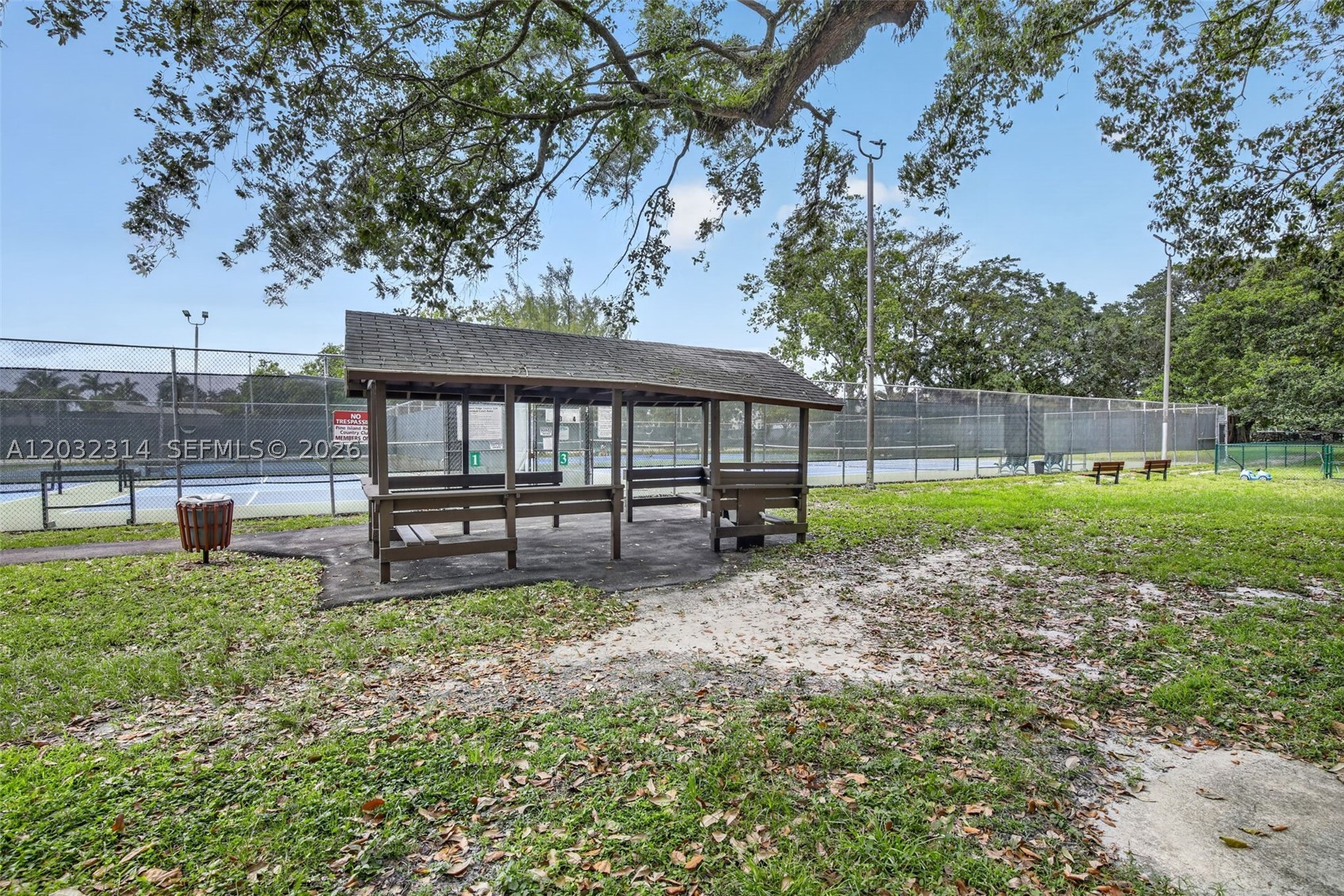 SABAL PALM - Residential