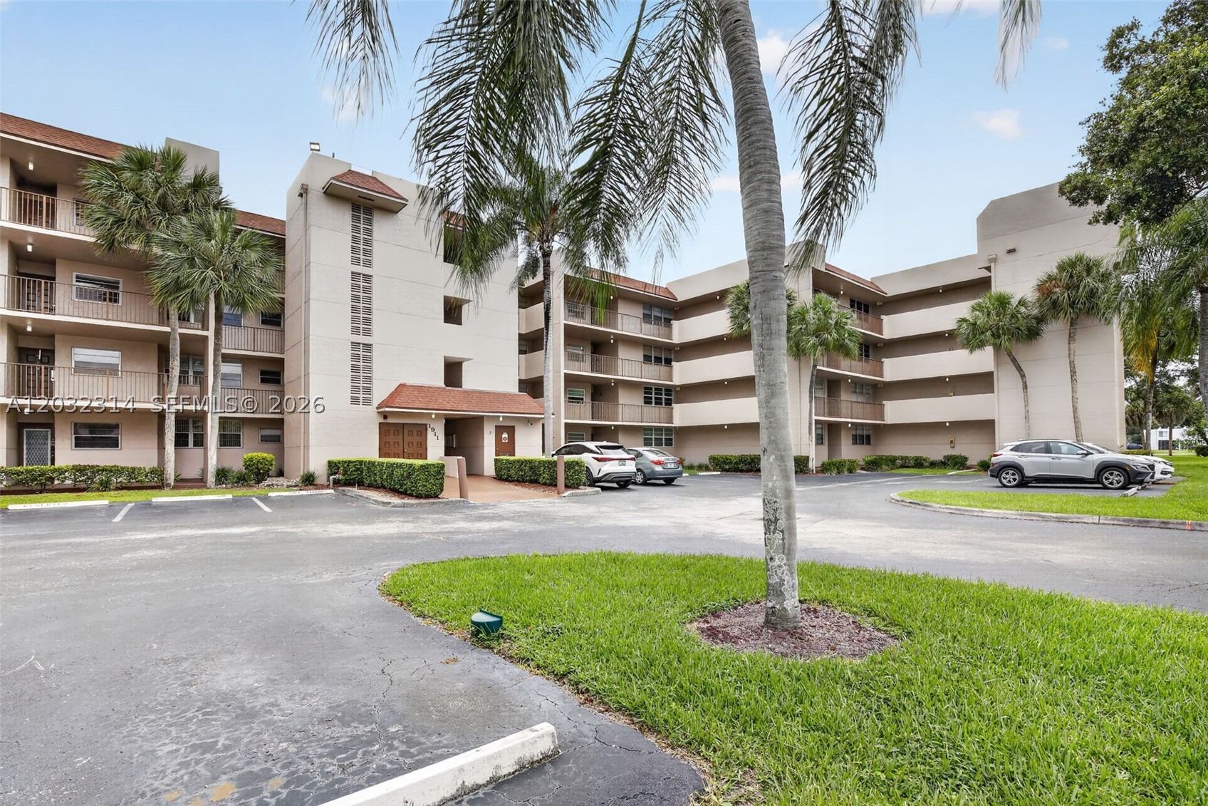 SABAL PALM - Residential