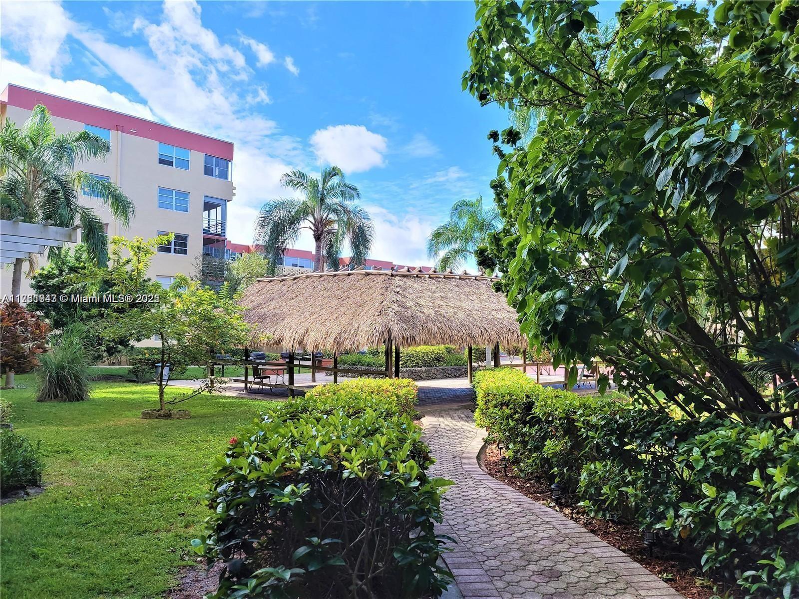 POLYNESIAN GARDENS CONDOM - Residential