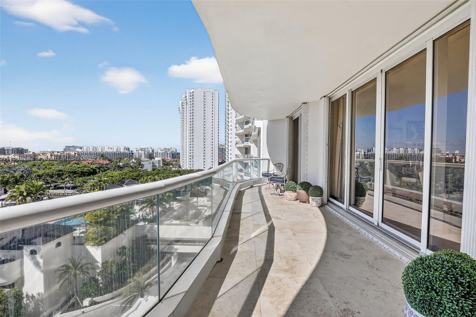 7000 ISL BLVD WILLIAMS IS - Residential