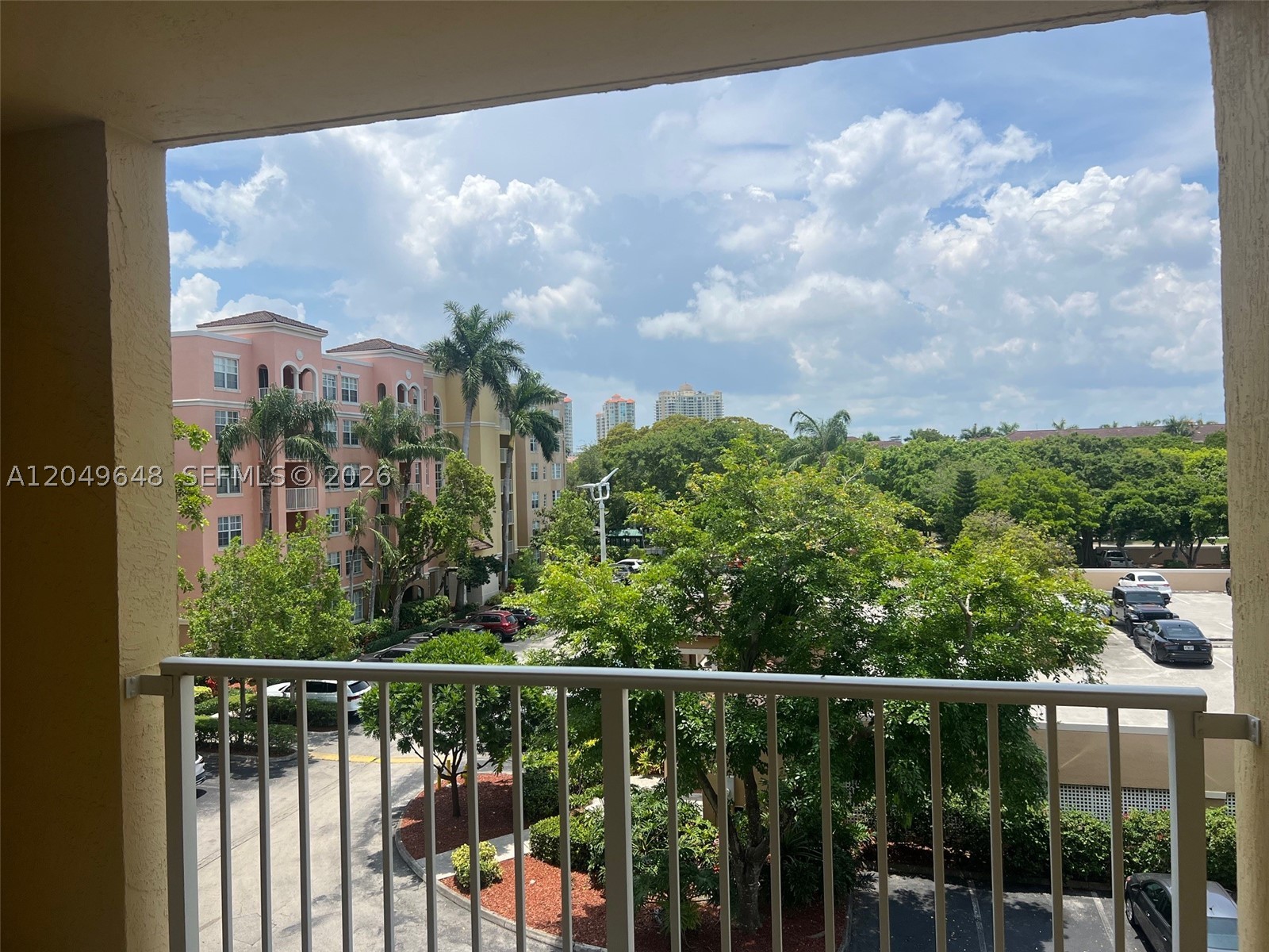 THE YACHT CLUB AT AVENTUR - Residential