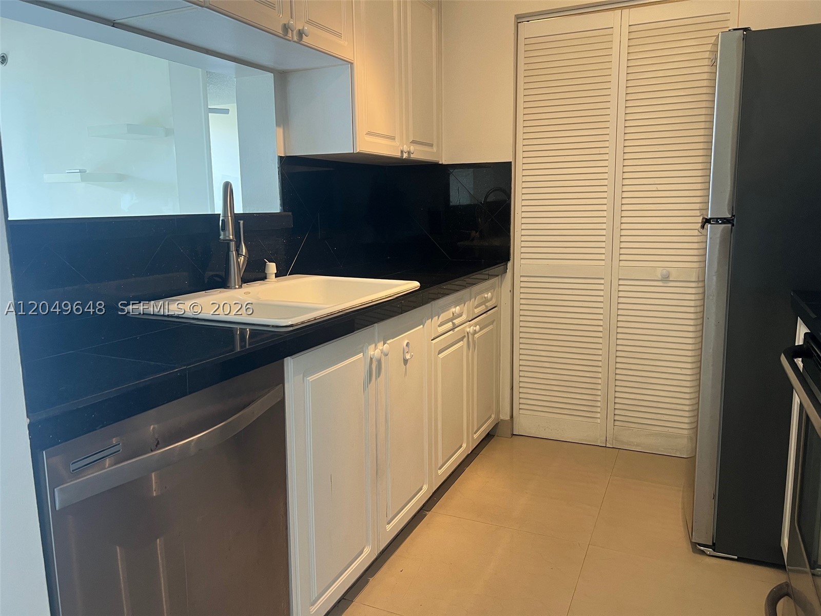 THE YACHT CLUB AT AVENTUR - Residential