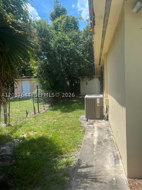 PINE TREE PARK - Residential