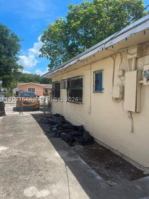 PINE TREE PARK - Residential