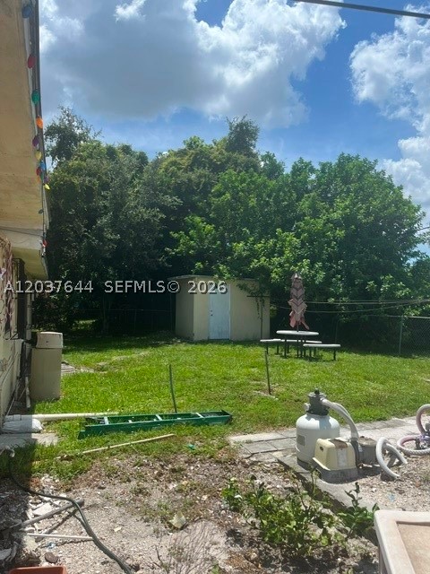 PINE TREE PARK - Residential