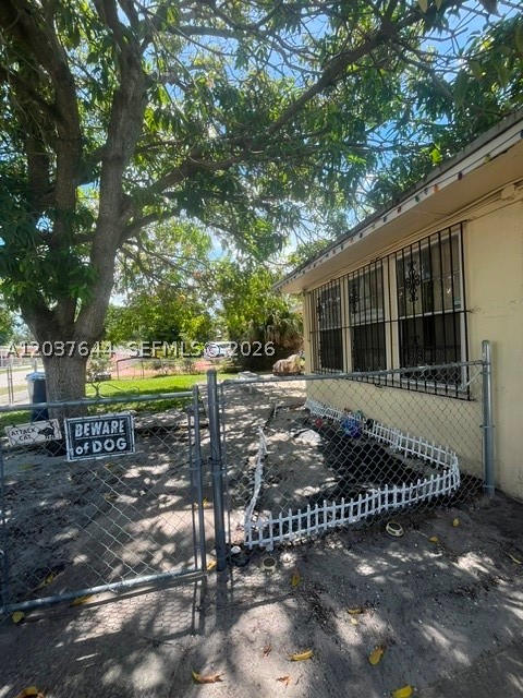 PINE TREE PARK - Residential