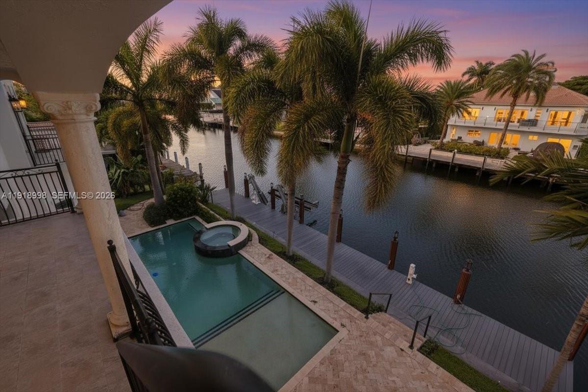 HARBOR VILLAGE - Residential