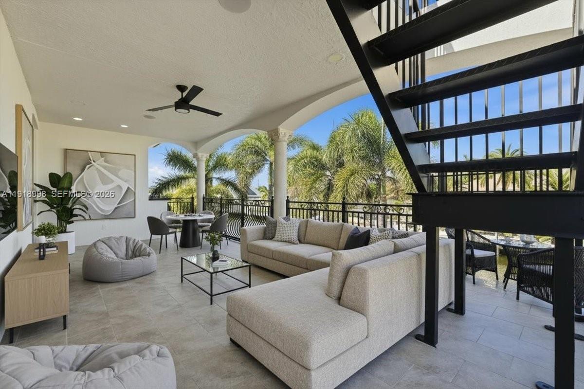 HARBOR VILLAGE - Residential