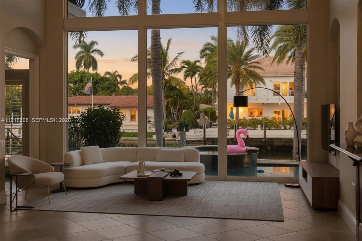 HARBOR VILLAGE - Residential