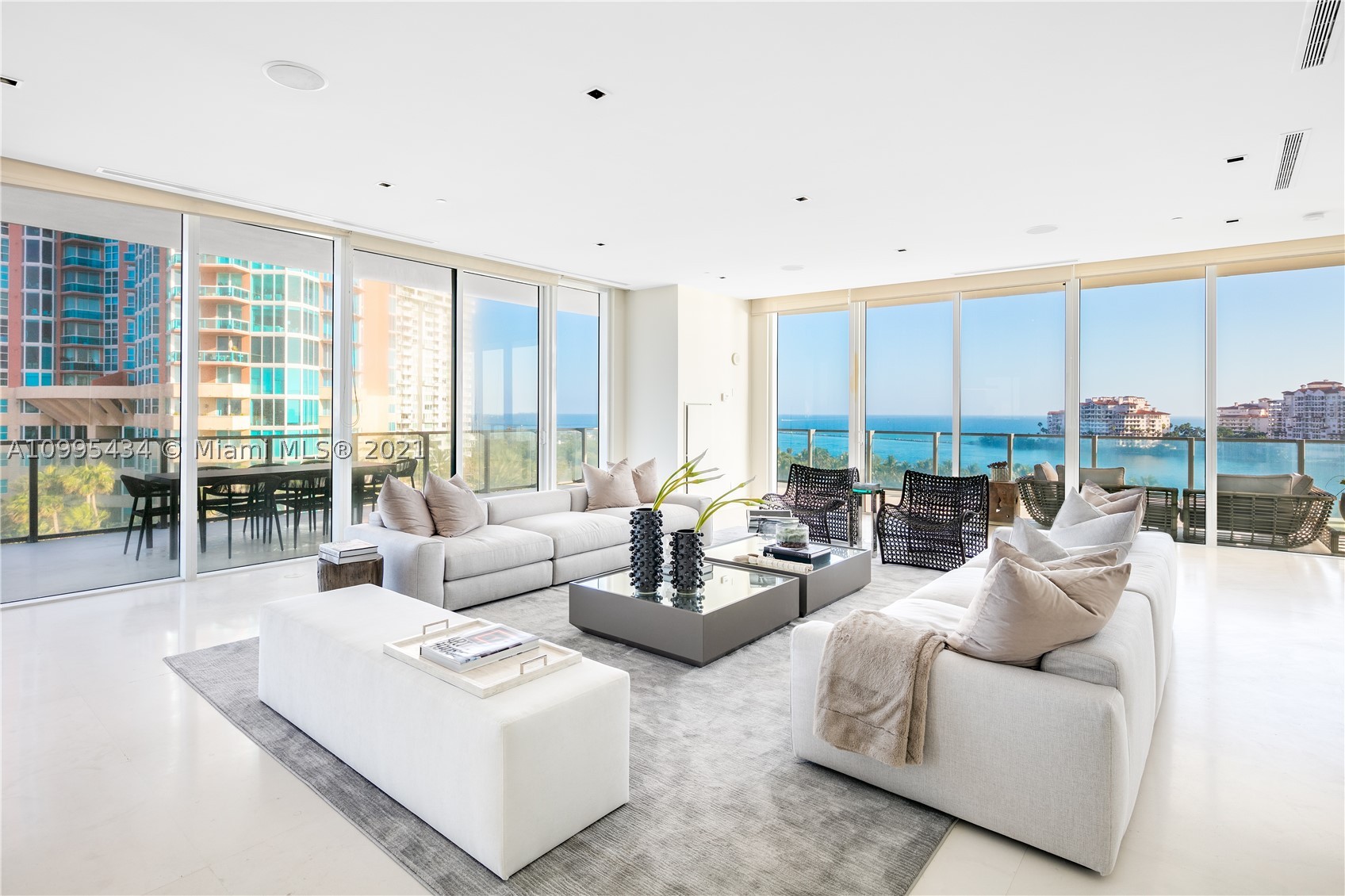 APOGEE CONDO - Residential