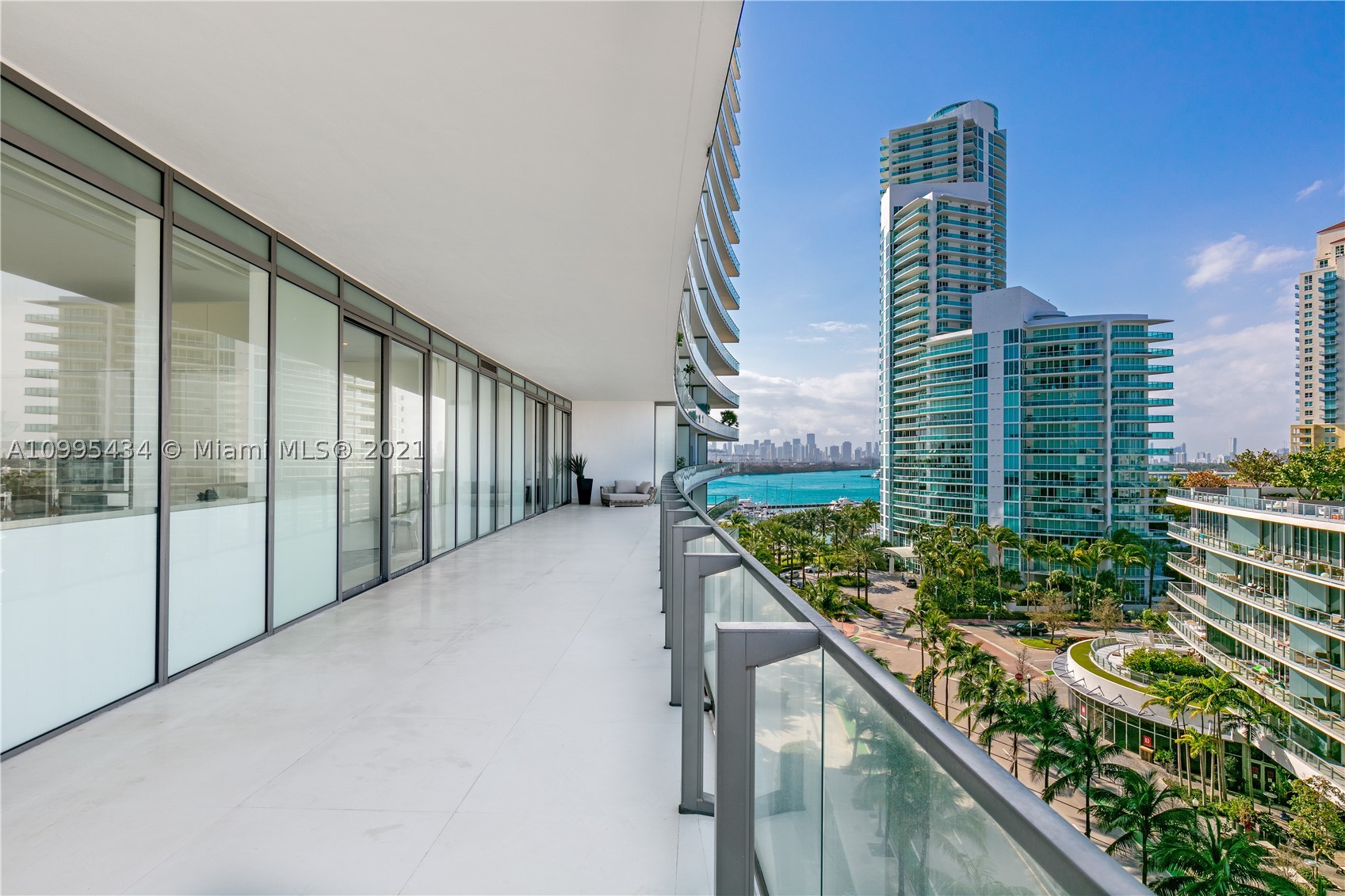 APOGEE CONDO - Residential