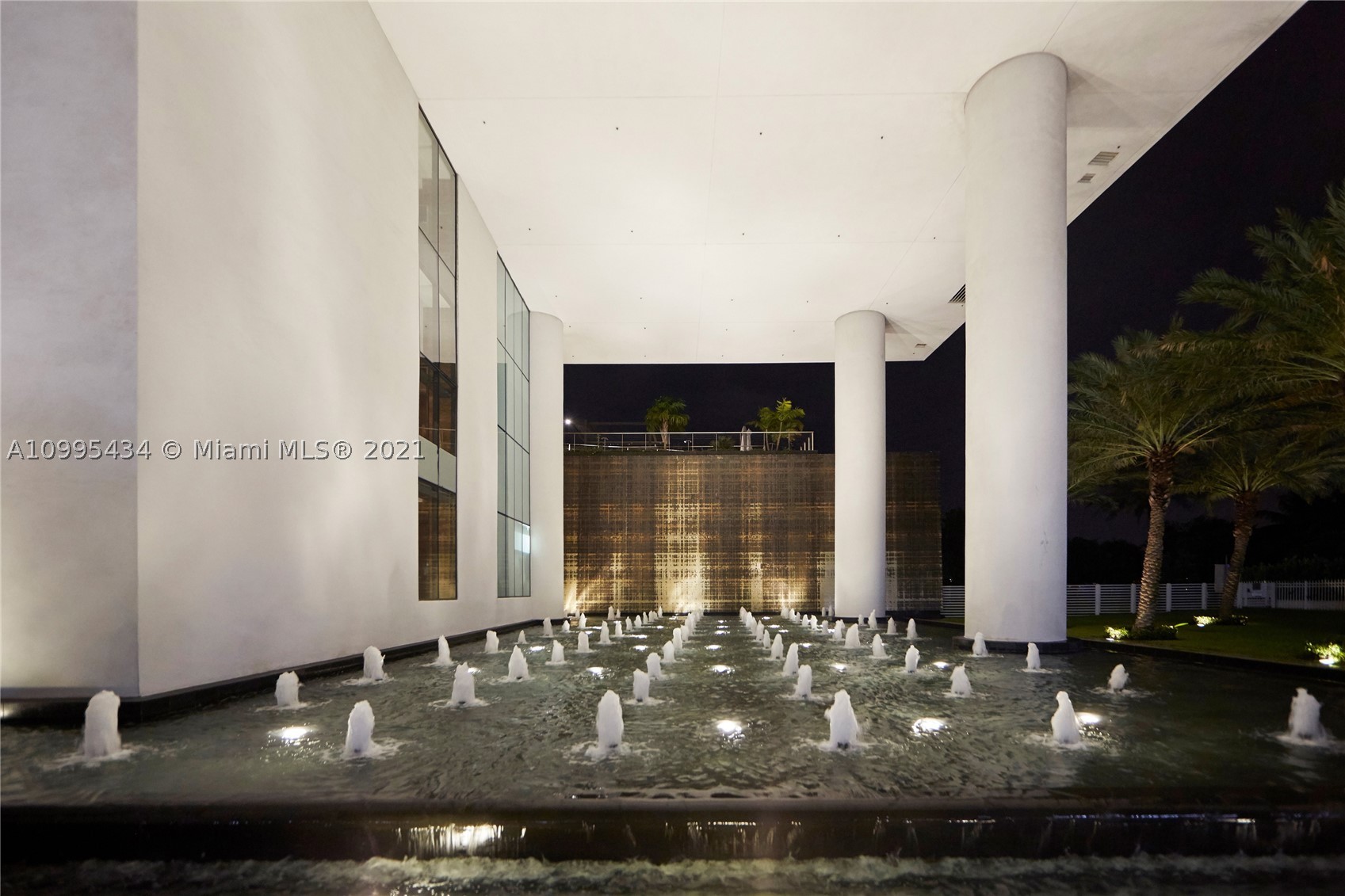APOGEE CONDO - Residential