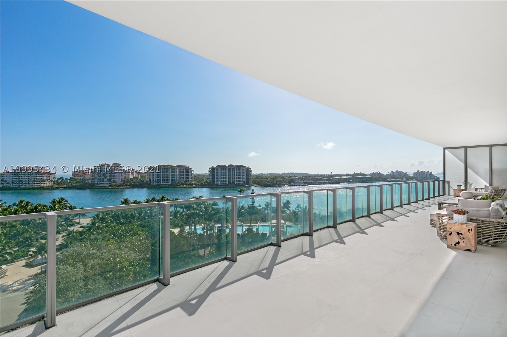 APOGEE CONDO - Residential