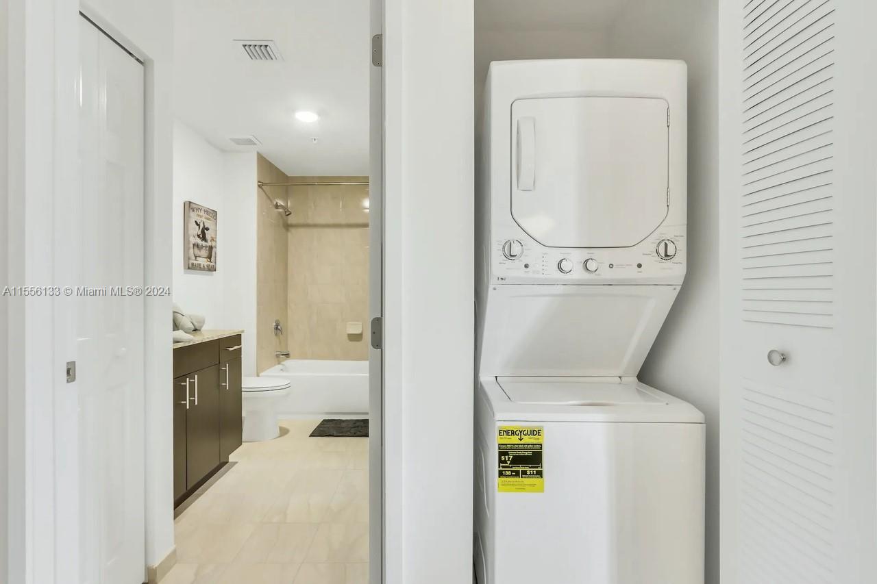 The Avenue at Naranja - Residential Lease