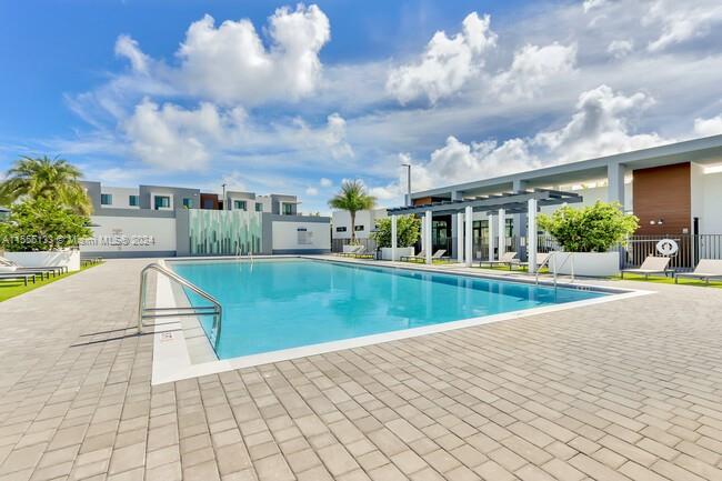 The Avenue at Naranja - Residential Lease