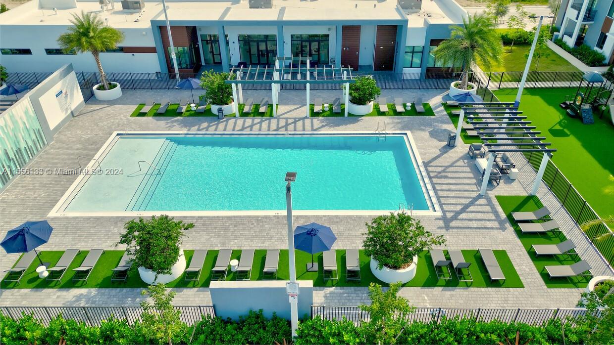 The Avenue at Naranja - Residential Lease
