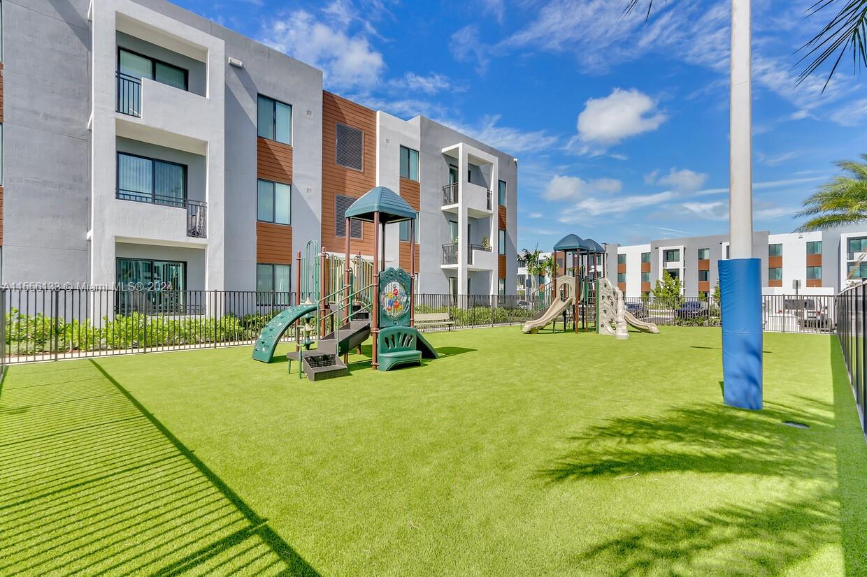 The Avenue at Naranja - Residential Lease