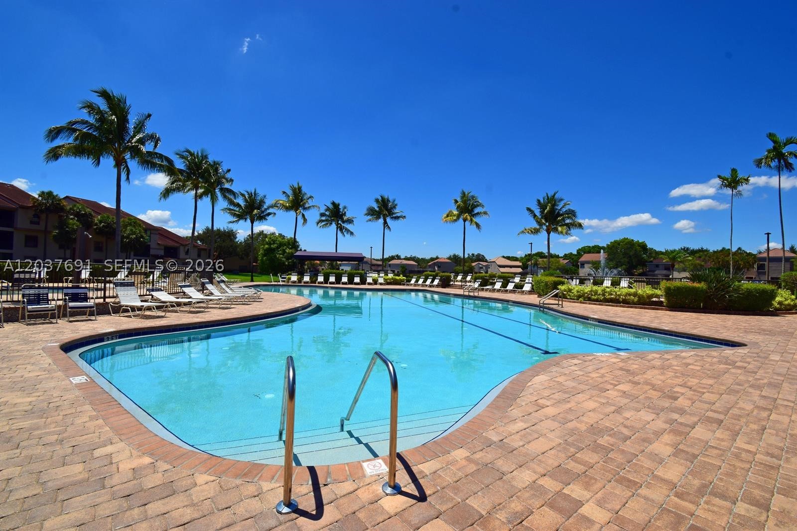 OPTIMA VILLAGE I-B CONDO - Residential
