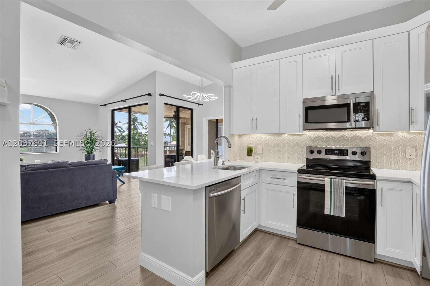 OPTIMA VILLAGE I-B CONDO - Residential