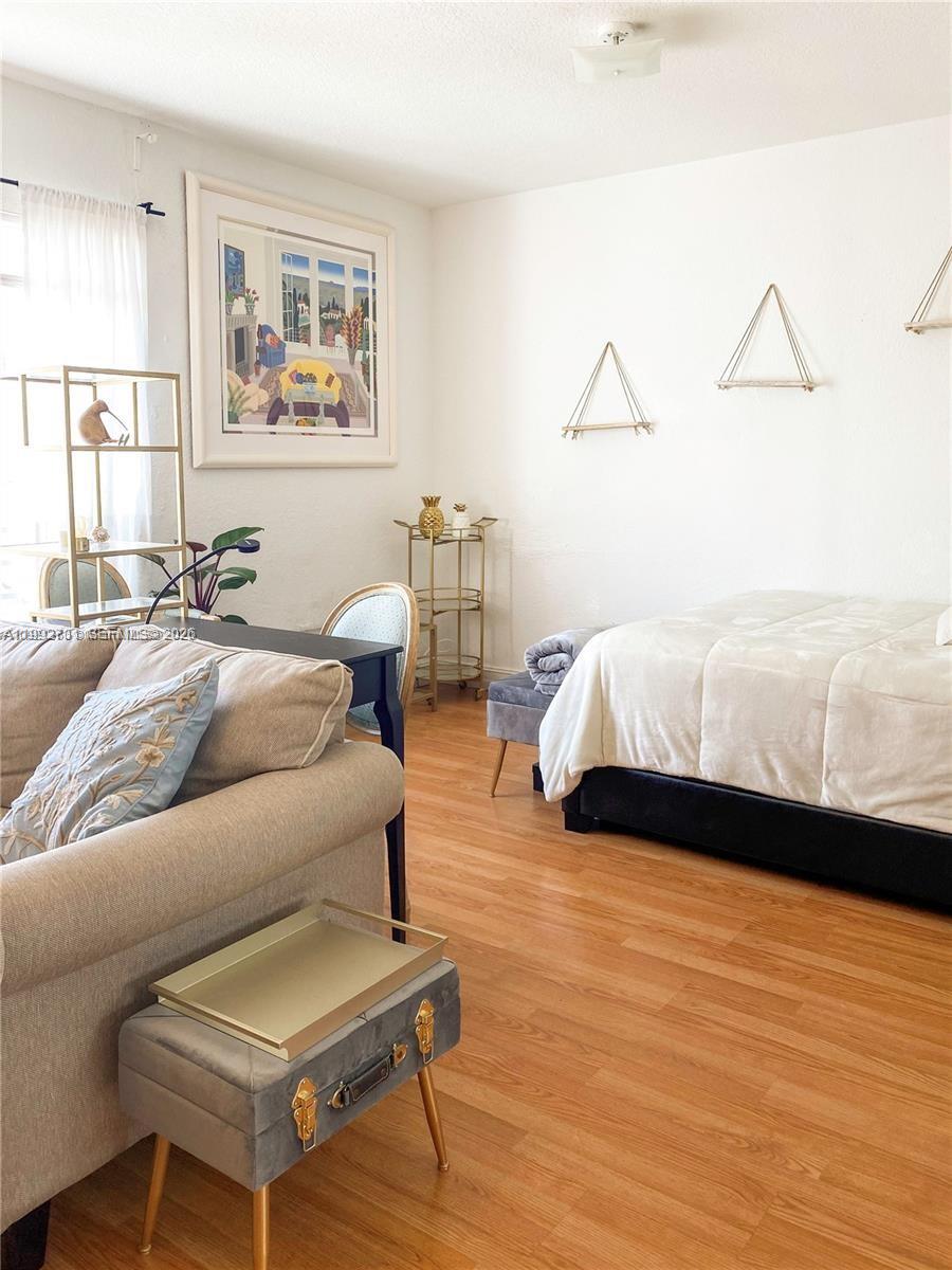 EUCLID CONDO - Residential