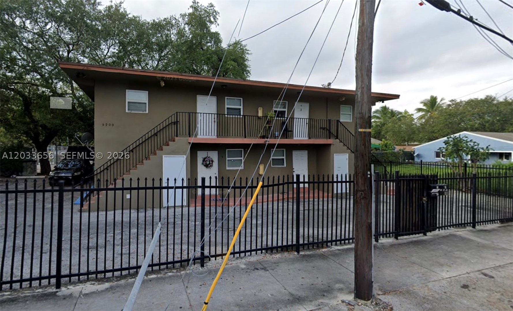 HIGH SCHOOL PK TRACK - Residential Lease