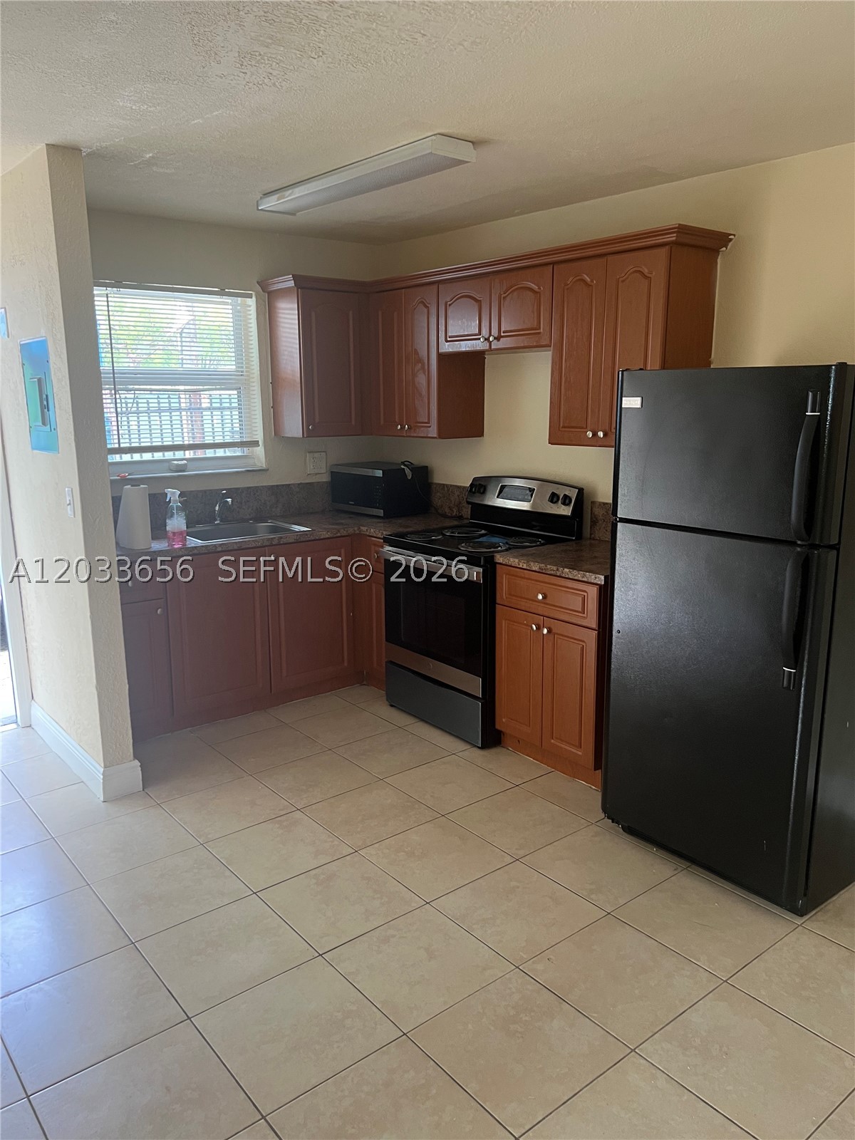 HIGH SCHOOL PK TRACK - Residential Lease