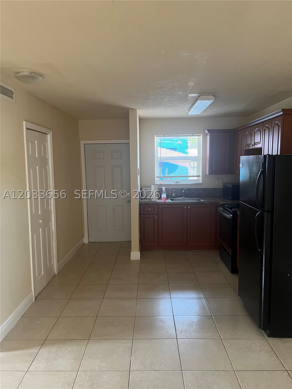 HIGH SCHOOL PK TRACK - Residential Lease