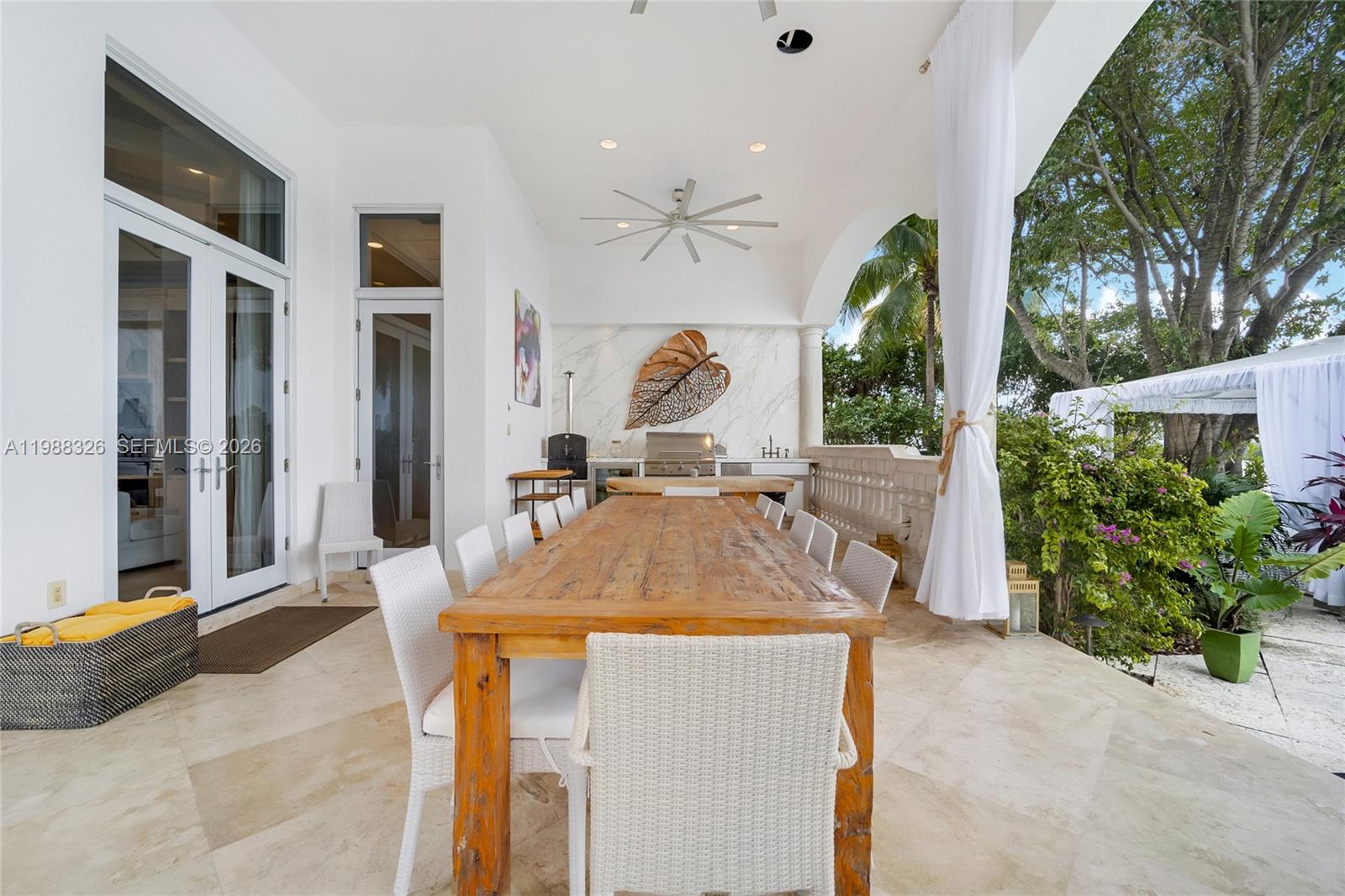 PALM ISLAND - Residential Lease