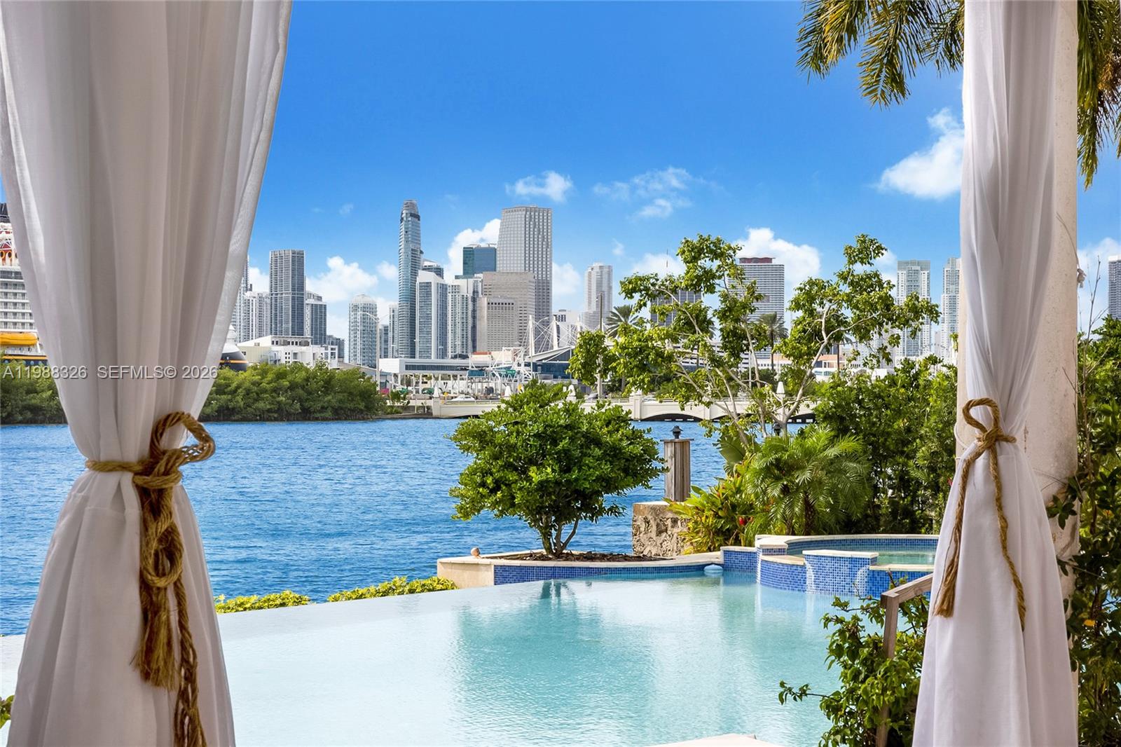 PALM ISLAND - Residential Lease