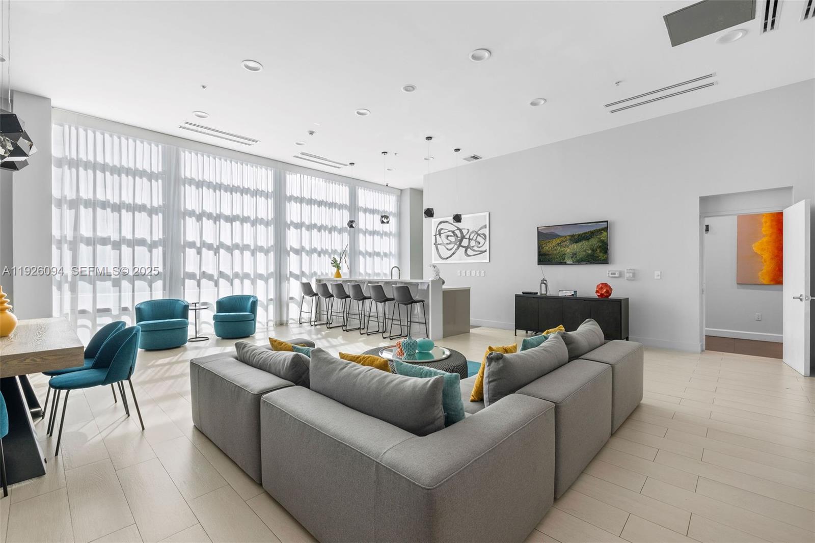 ONYX ON THE BAY CONDO - Residential