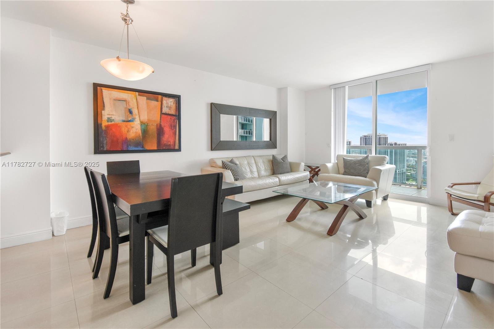 1800 CLUB CONDO - Residential Lease