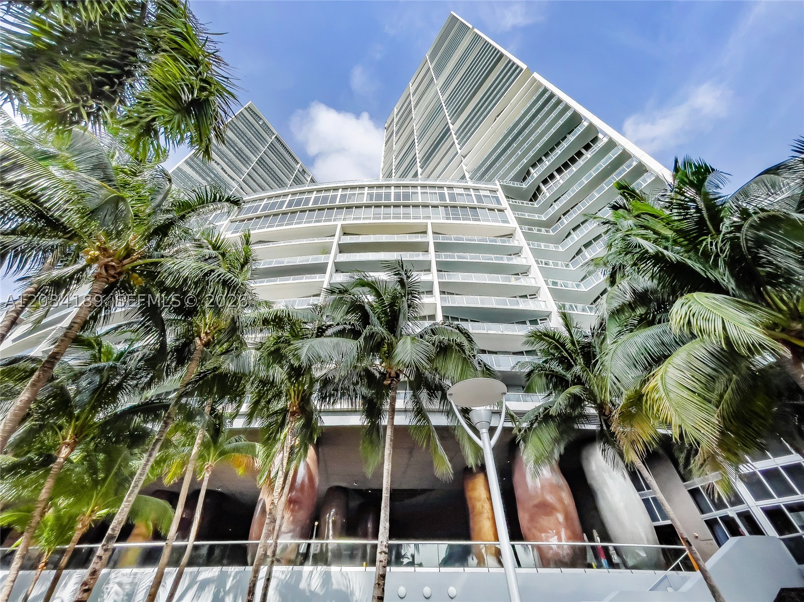 ICONBRICKELL CONDO NO 1 - Residential