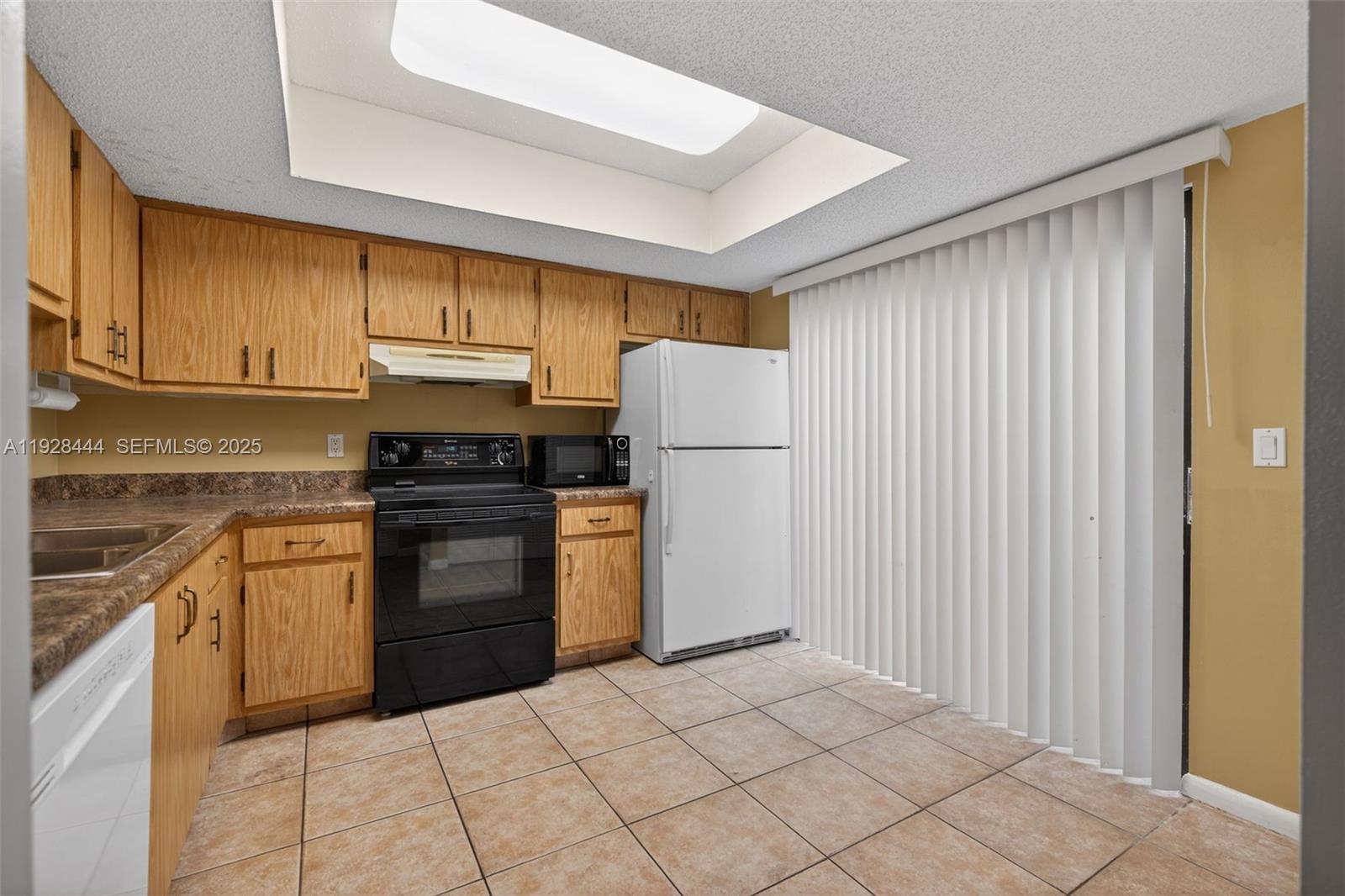 JUPITER VILLAGE TOWNHOMES - Residential