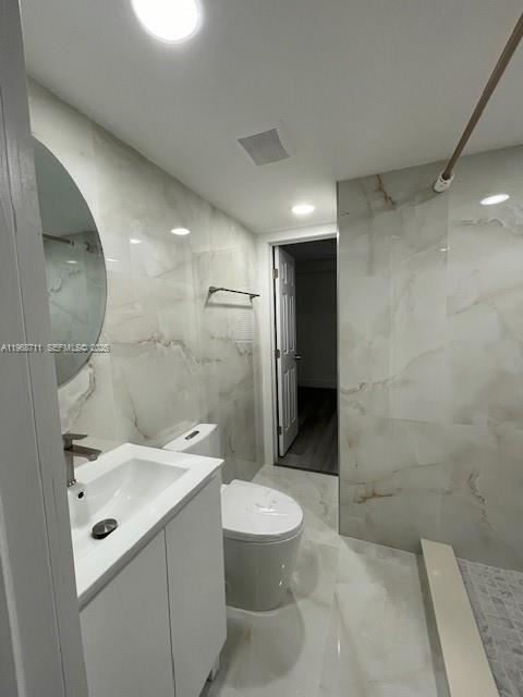 LAS VILLAS CONDO - Residential Lease