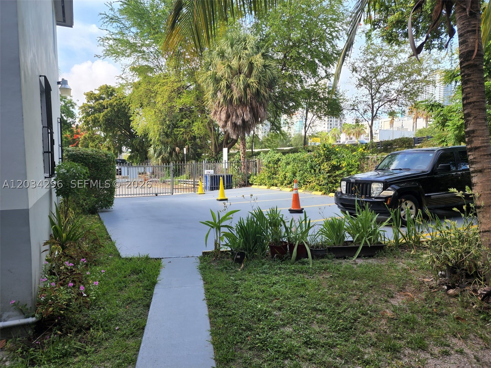CITY OF MIAMI SOUTH - Residential Income