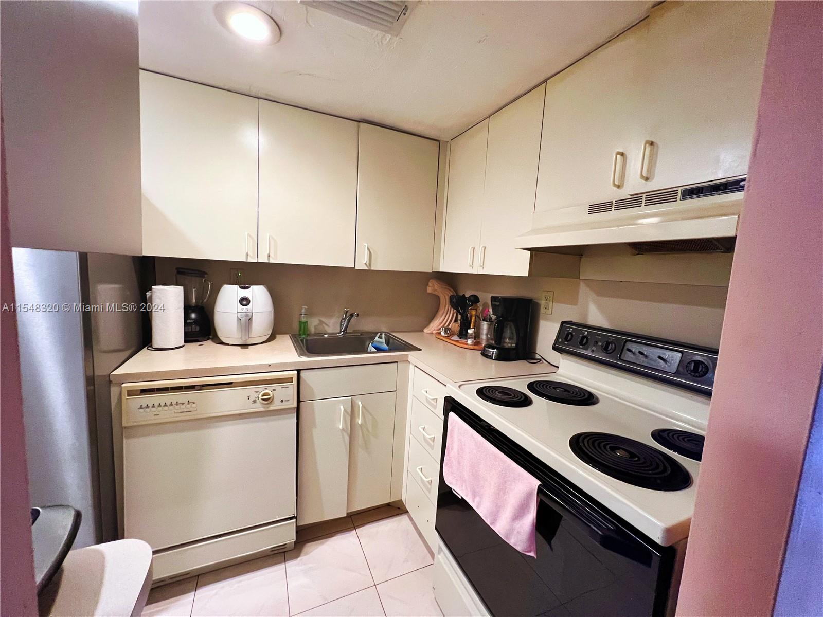 TRITON TOWER CONDO - Residential