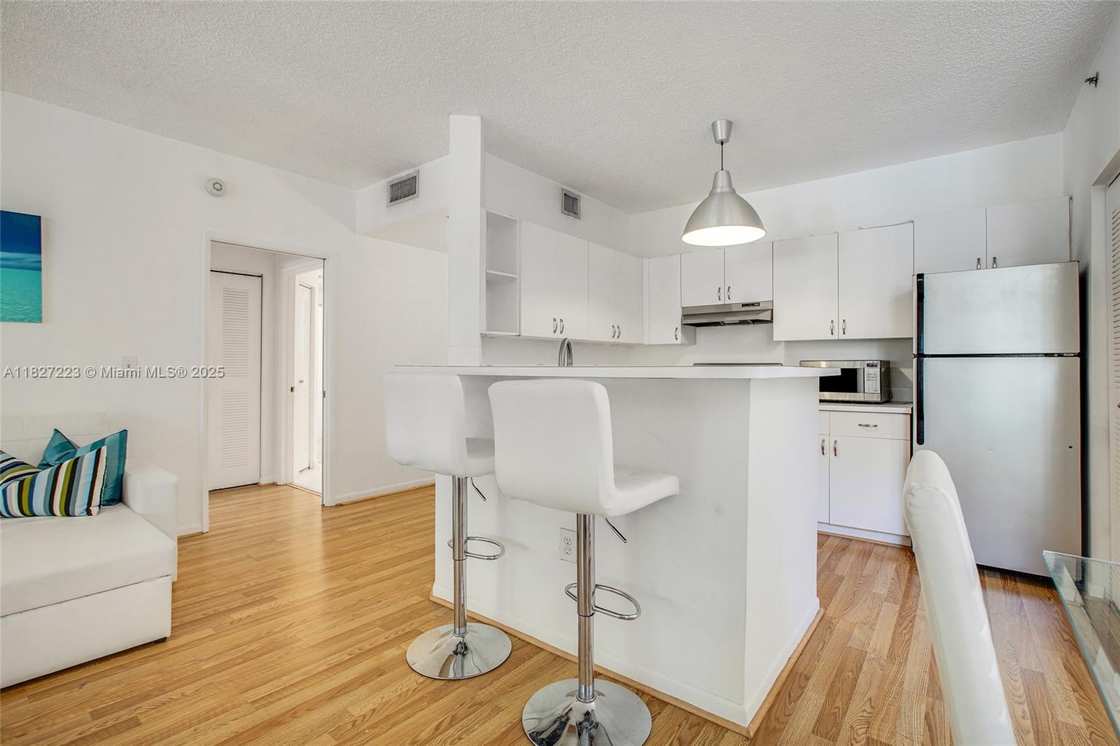THE YACHT CLUB AT AVENTUR - Residential Lease