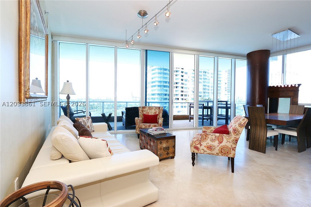 CONTINUUM ON SOUTH BEACH - Residential Lease