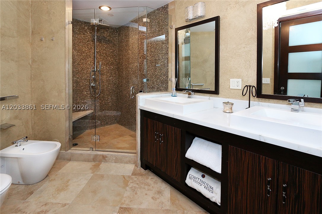 CONTINUUM ON SOUTH BEACH - Residential Lease