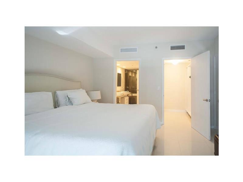ICON BRICKELL - Residential Lease