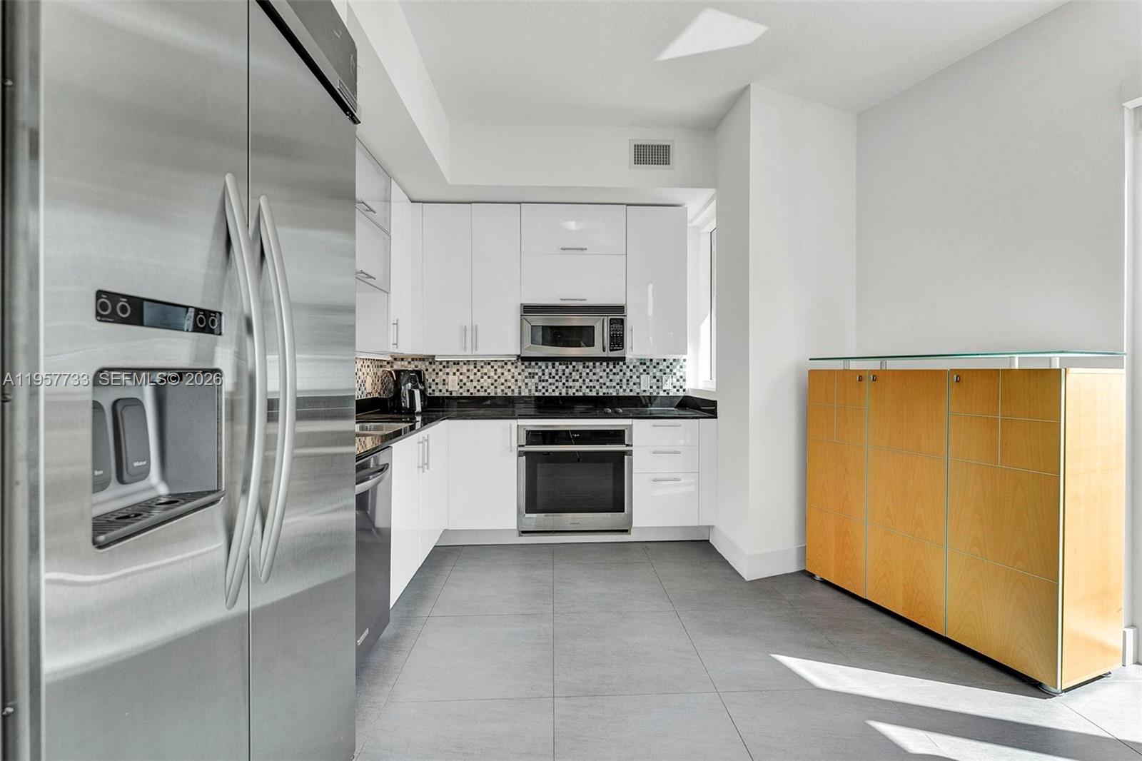 INFINITY AT BRICKELL COND - Residential