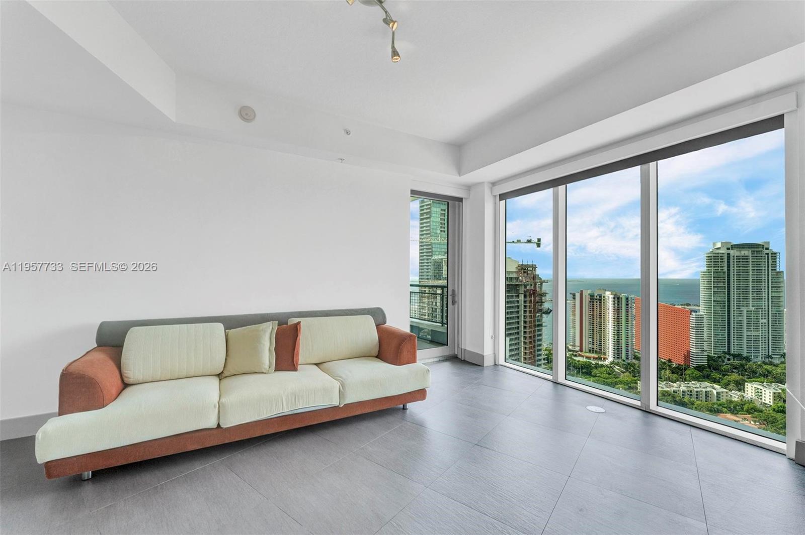 INFINITY AT BRICKELL COND - Residential