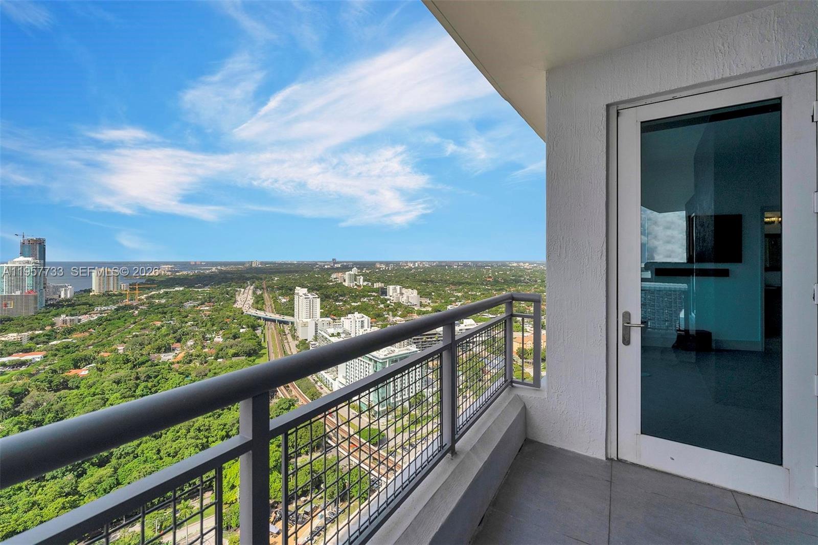 INFINITY AT BRICKELL COND - Residential
