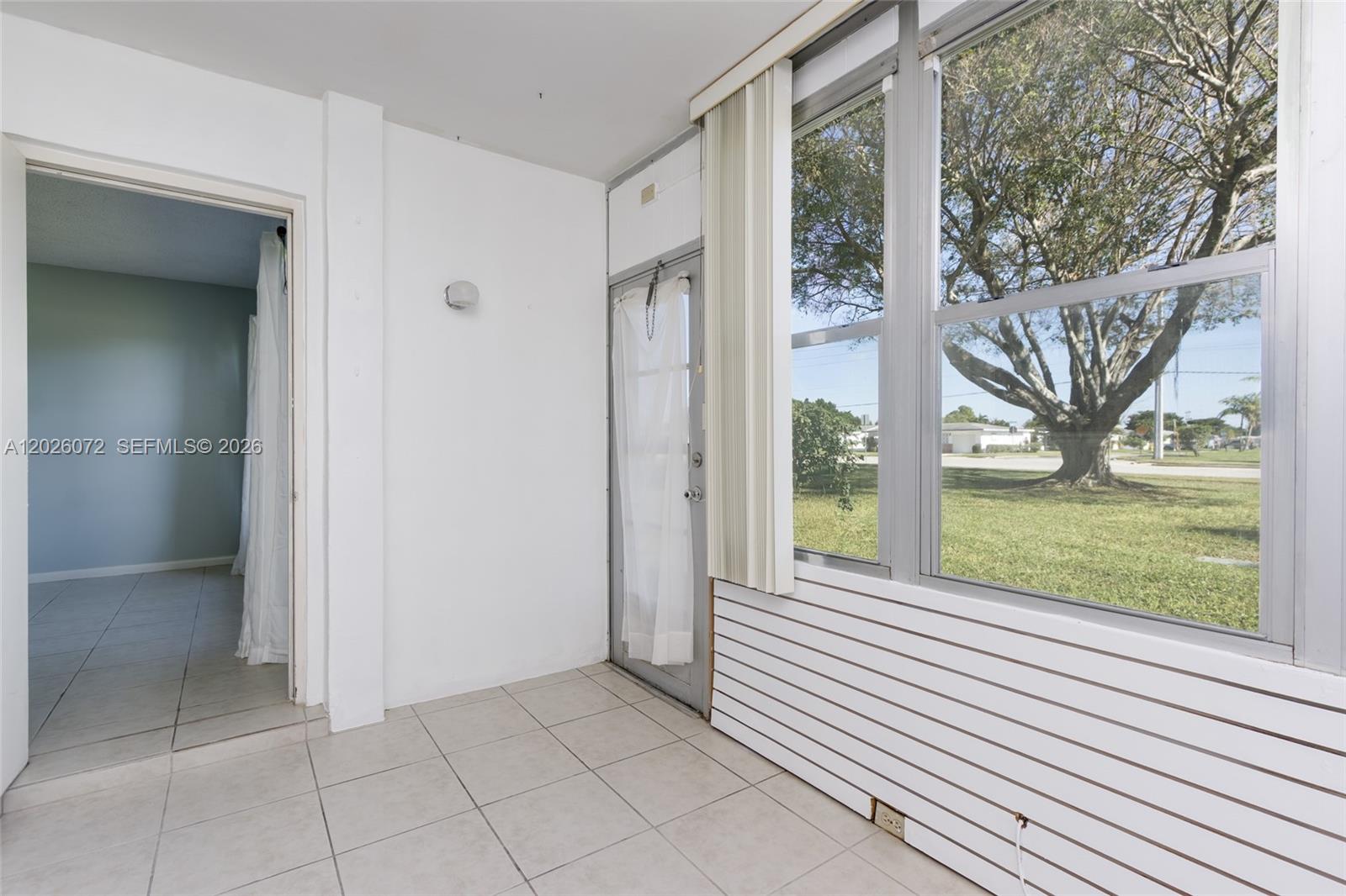ORIOLE GOLF & TENNIS CLUB - Residential