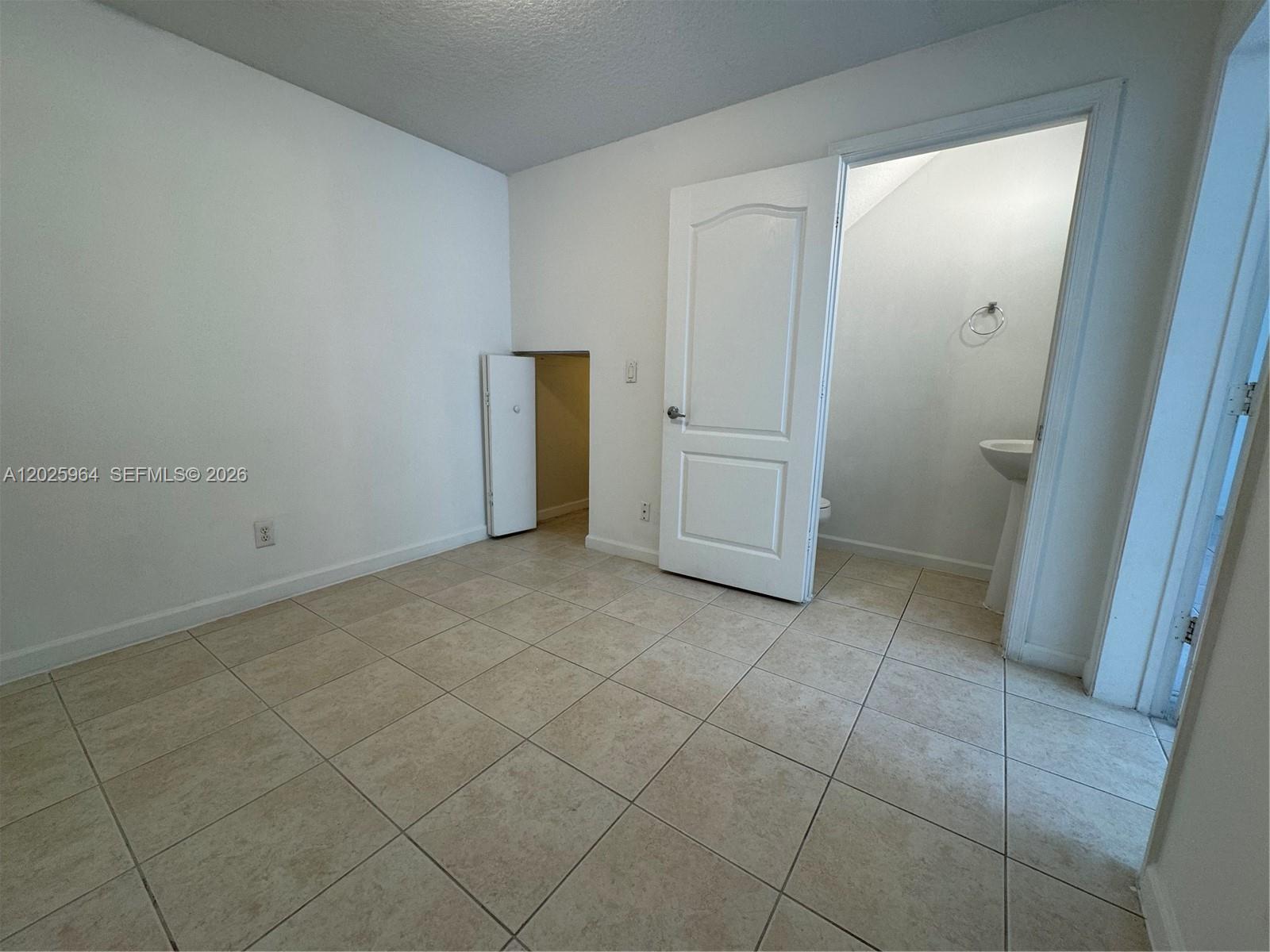 ATLANTIC SHORES DIXIE HIG - Residential Lease