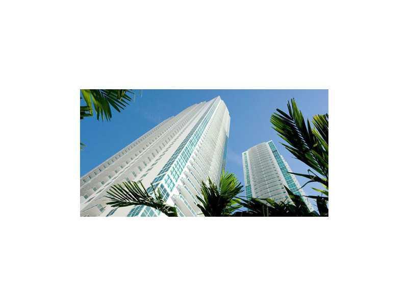 FANTASTIC 1 BED 1 BATH IN BRICKELL'S HIGH DEMAND PLAZA CONDOMINIUM. SPOTLESS WOOD FLOORS, IMPECCABLE KITCHEN WITH STAINLESS STEEL APPLIANCES, LOTS OF NATURAL LIGHT, BEAUTIFUL BALCONY. BUILDING OFFERS MANY AMENITIES: POOL,  SPA, GYM, CLUB ROOM **PARKING IS  CONVENIENTLY LOCATED ON THE SAME FLOOR AS UNIT***
