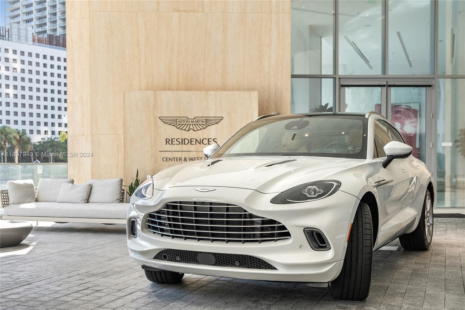 ASTON MARTIN RESIDENCES - Residential