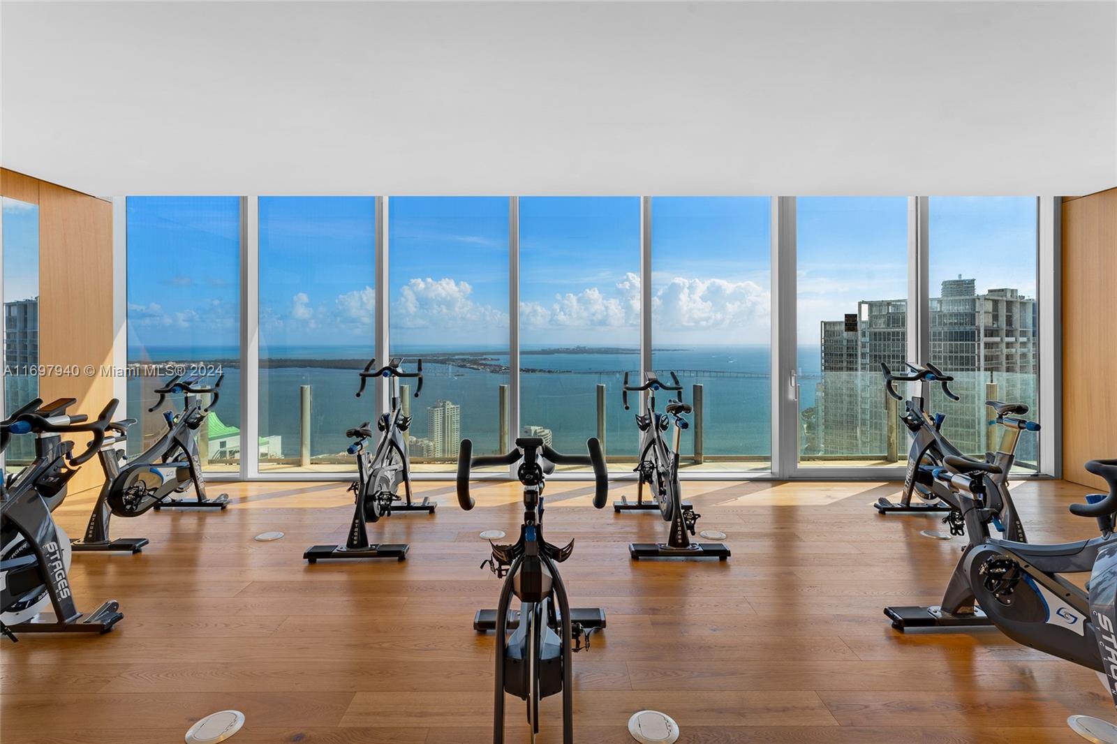 ASTON MARTIN RESIDENCES - Residential